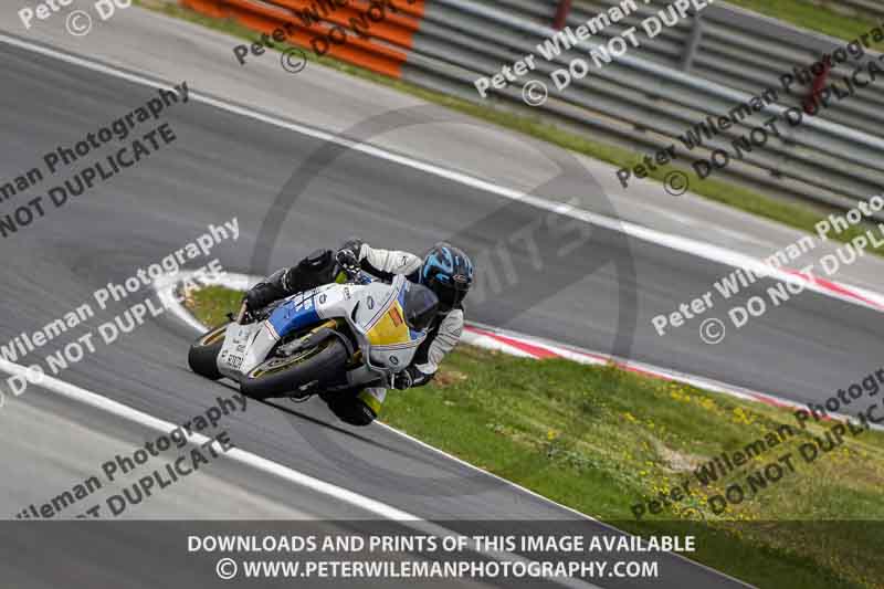 cadwell no limits trackday;cadwell park;cadwell park photographs;cadwell trackday photographs;enduro digital images;event digital images;eventdigitalimages;navarra;no limits trackdays;peter wileman photography;racing digital images;trackday digital images;trackday photos